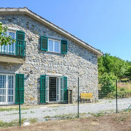 2 Bedroom Beautiful In Feriehus