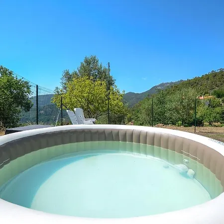 2 Bedroom Beautiful In Framura