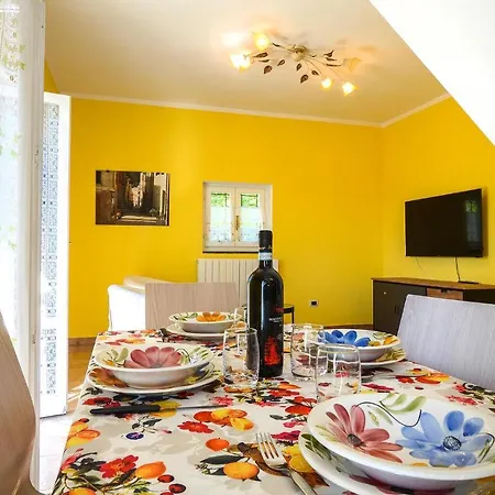 2 Bedroom Beautiful In Framura