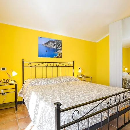 2 Bedroom Beautiful In Holiday home